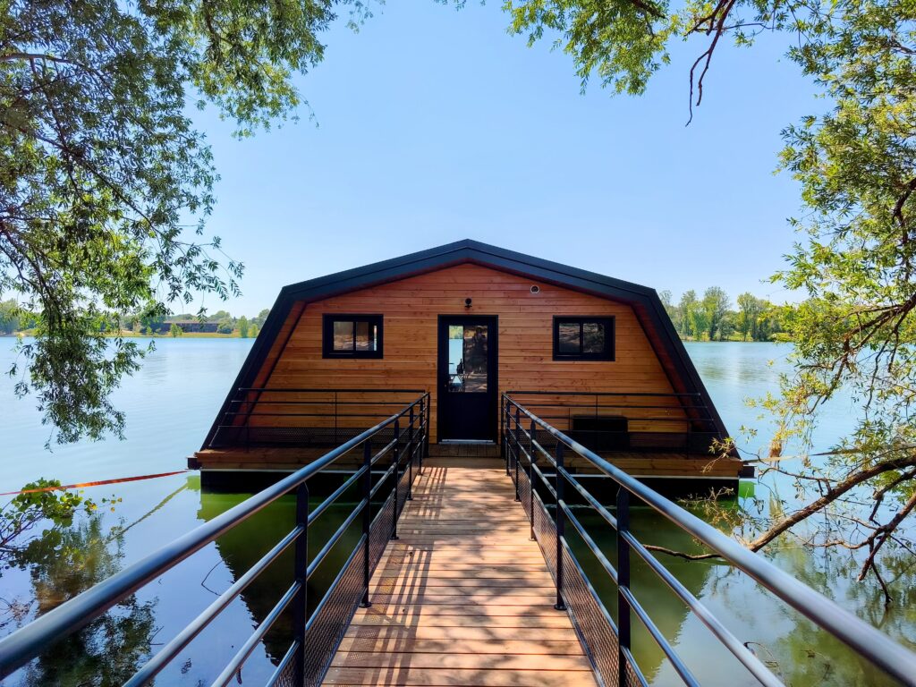 Unusual accommodation Unusual accommodation