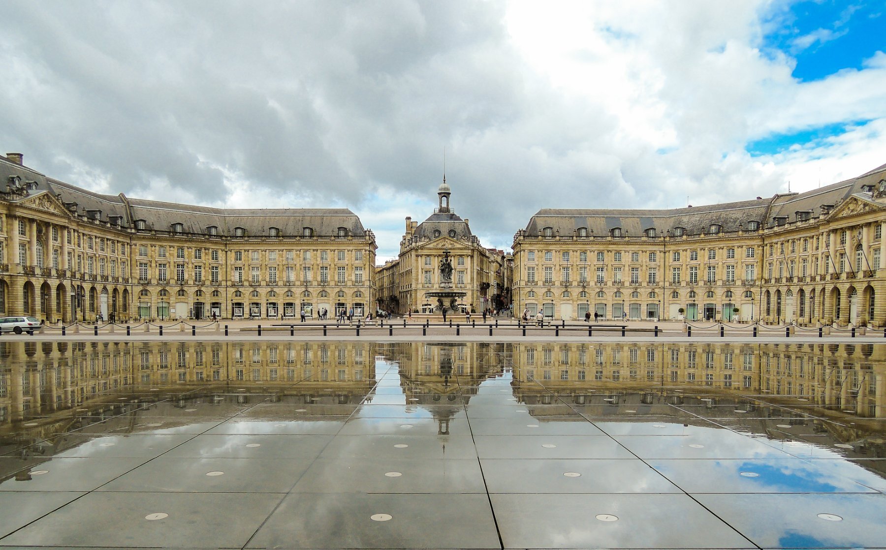 miroir eau bordeaux
